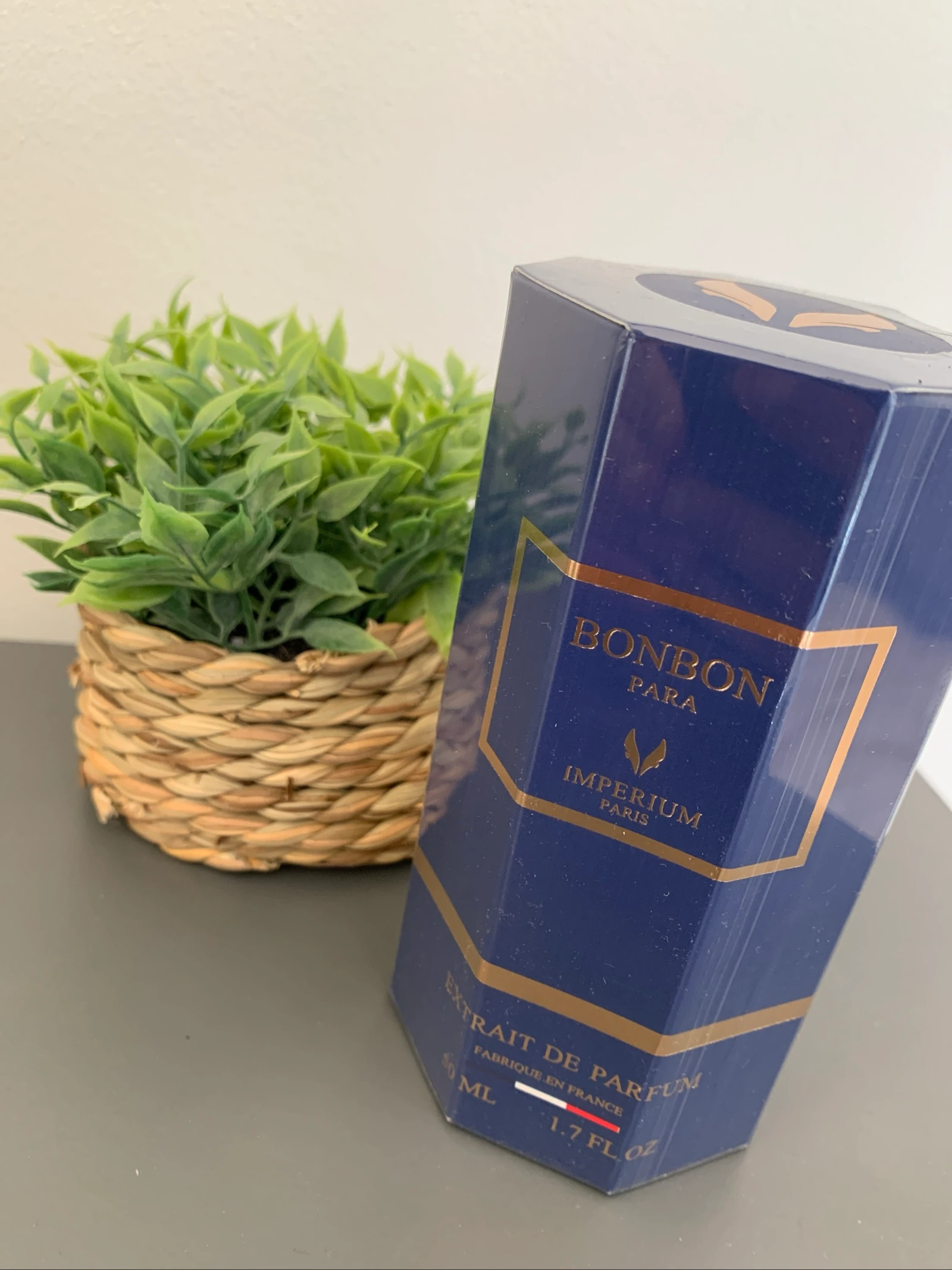 Parfum femme neuf top qualité made in France 